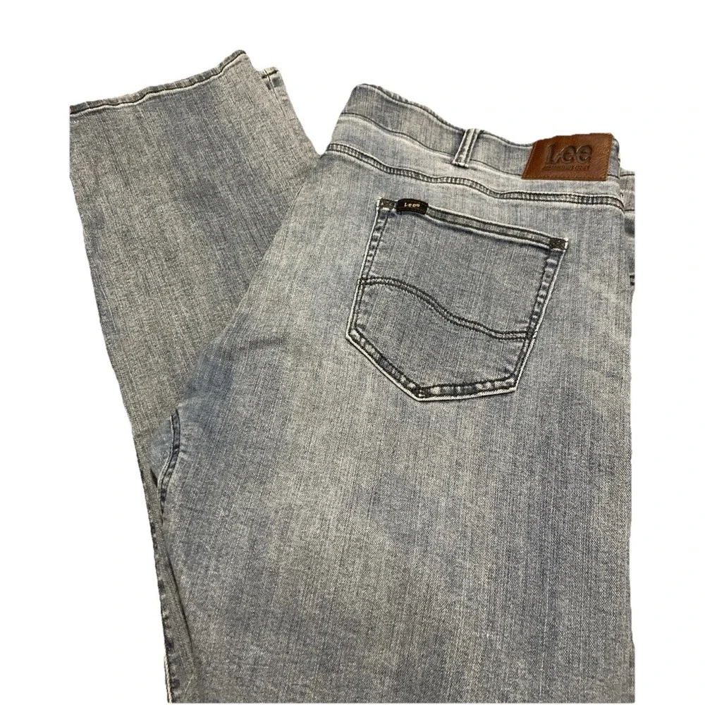 Lee Extreme Motion Slim Fit Straight Leg Jeans Men's 42x32 Light Wash Stretch